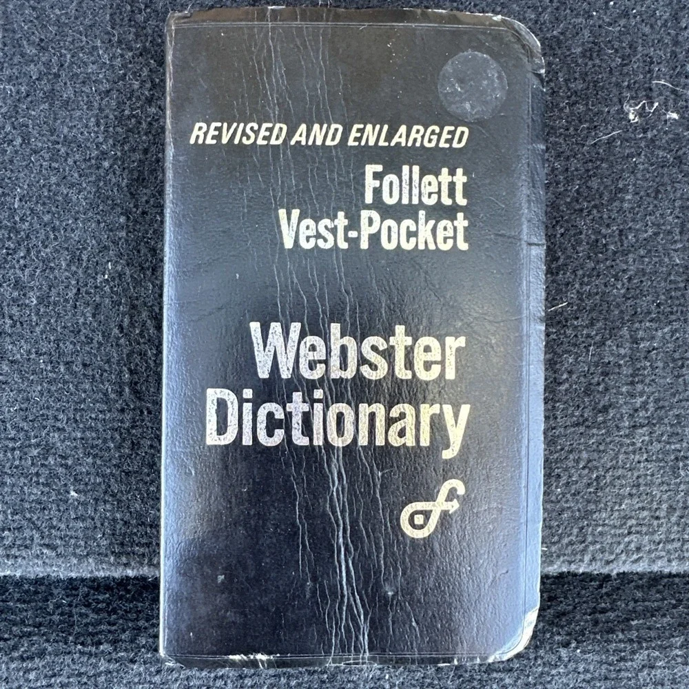 Follett Vest-Pocket Dictionary Revised And Enlarged 1975